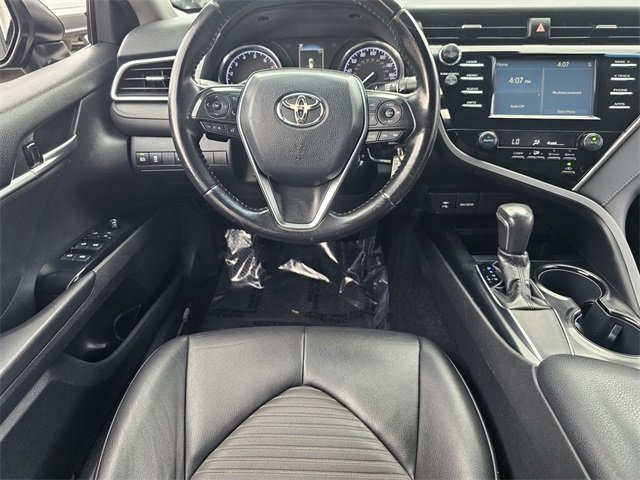 2018 Toyota Camry SE photo 16