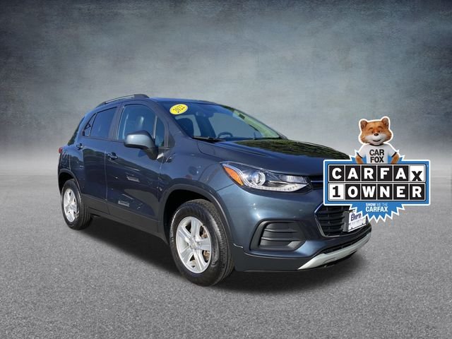 2022 Chevrolet Trax LT photo 2
