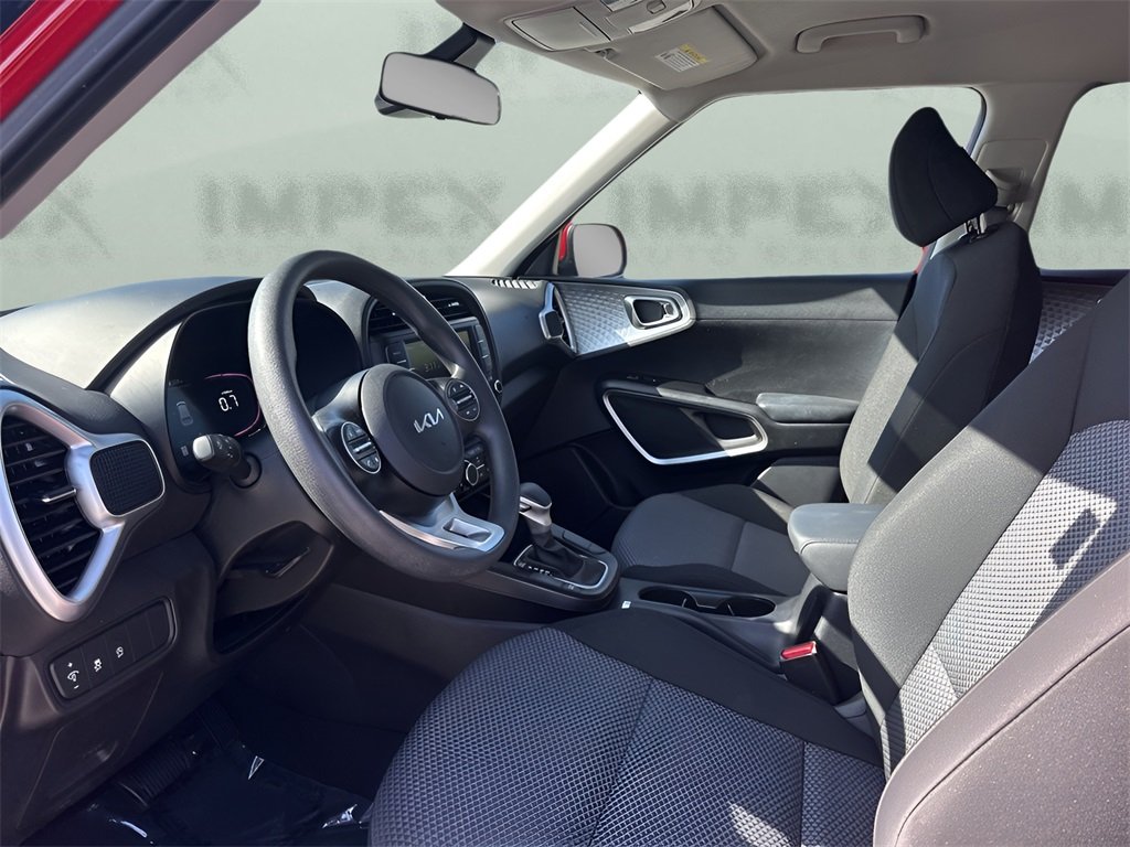 2024 Kia Soul LX photo 9