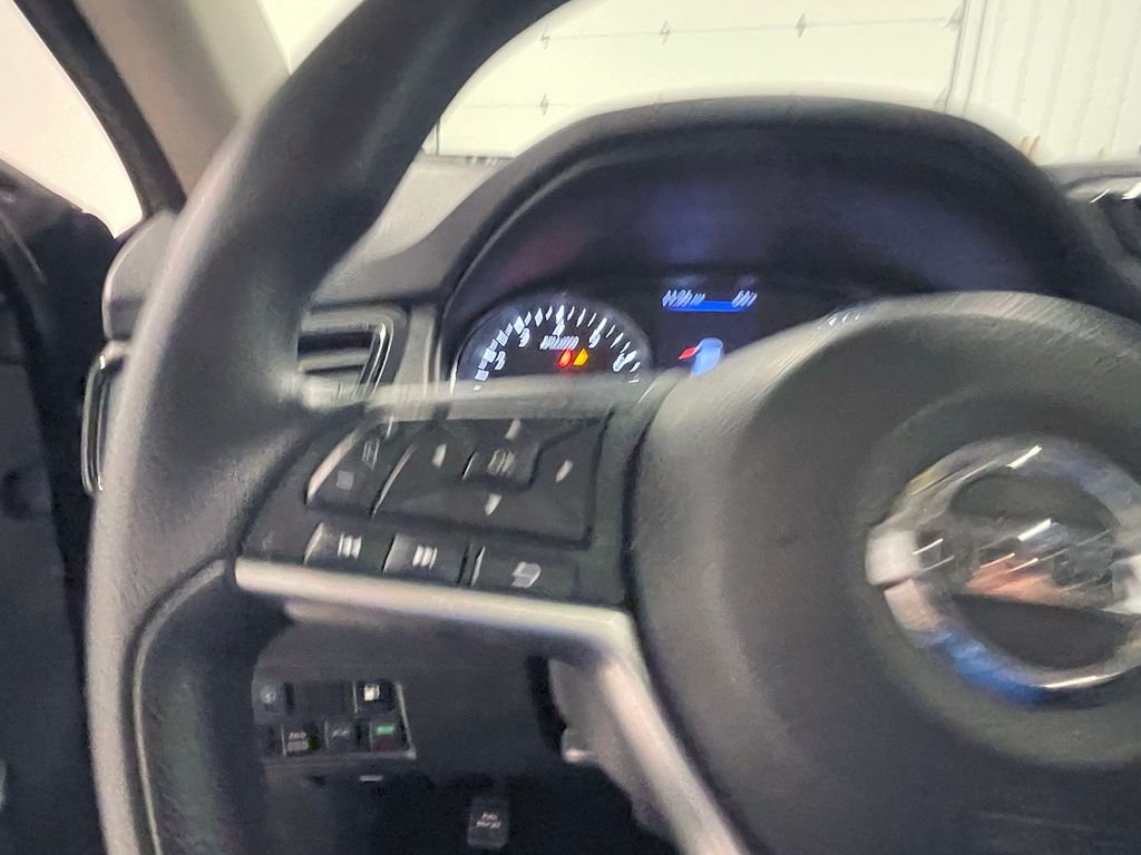 2019 Nissan Rogue S photo 24