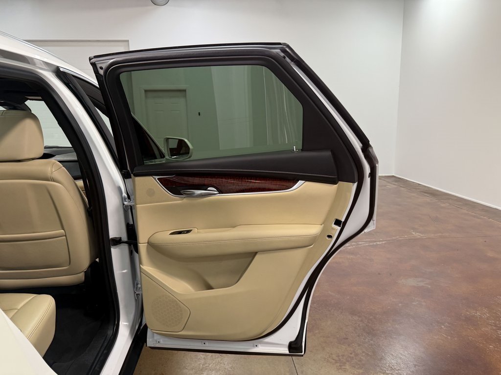 2019 Cadillac XT5 Premium Luxury photo 59