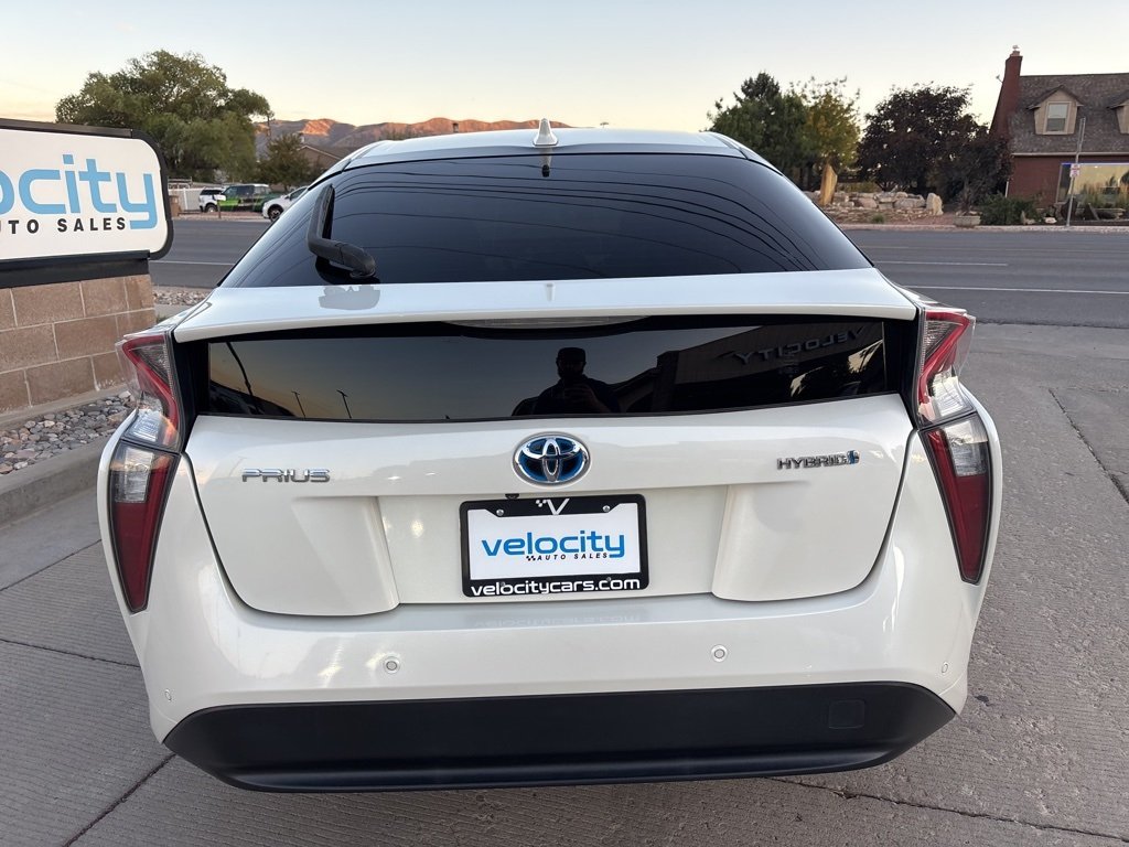 2017 Toyota Prius Two Eco Three Four Touring photo 4