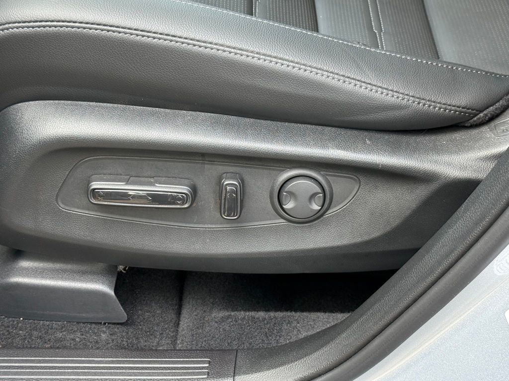 2025 Honda CR-V EX-L photo 30