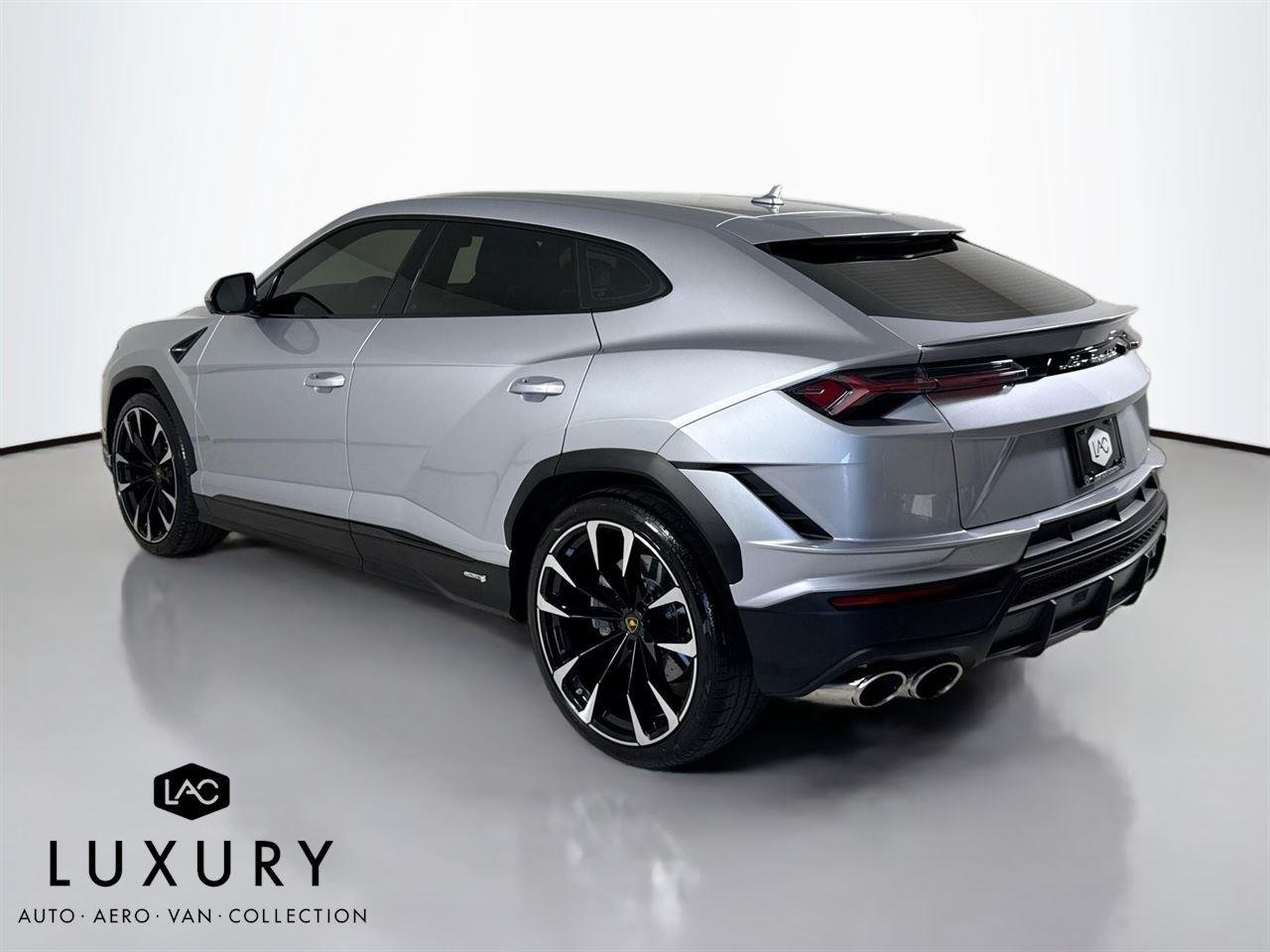 2024 Lamborghini Urus S photo 6