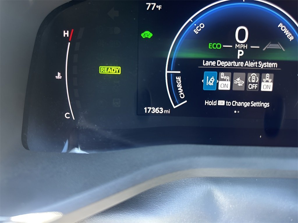 2025 Toyota Camry LE photo 20