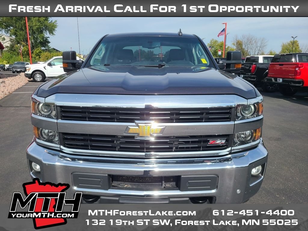 2016 Chevrolet Silverado 2500HD LTZ photo 3