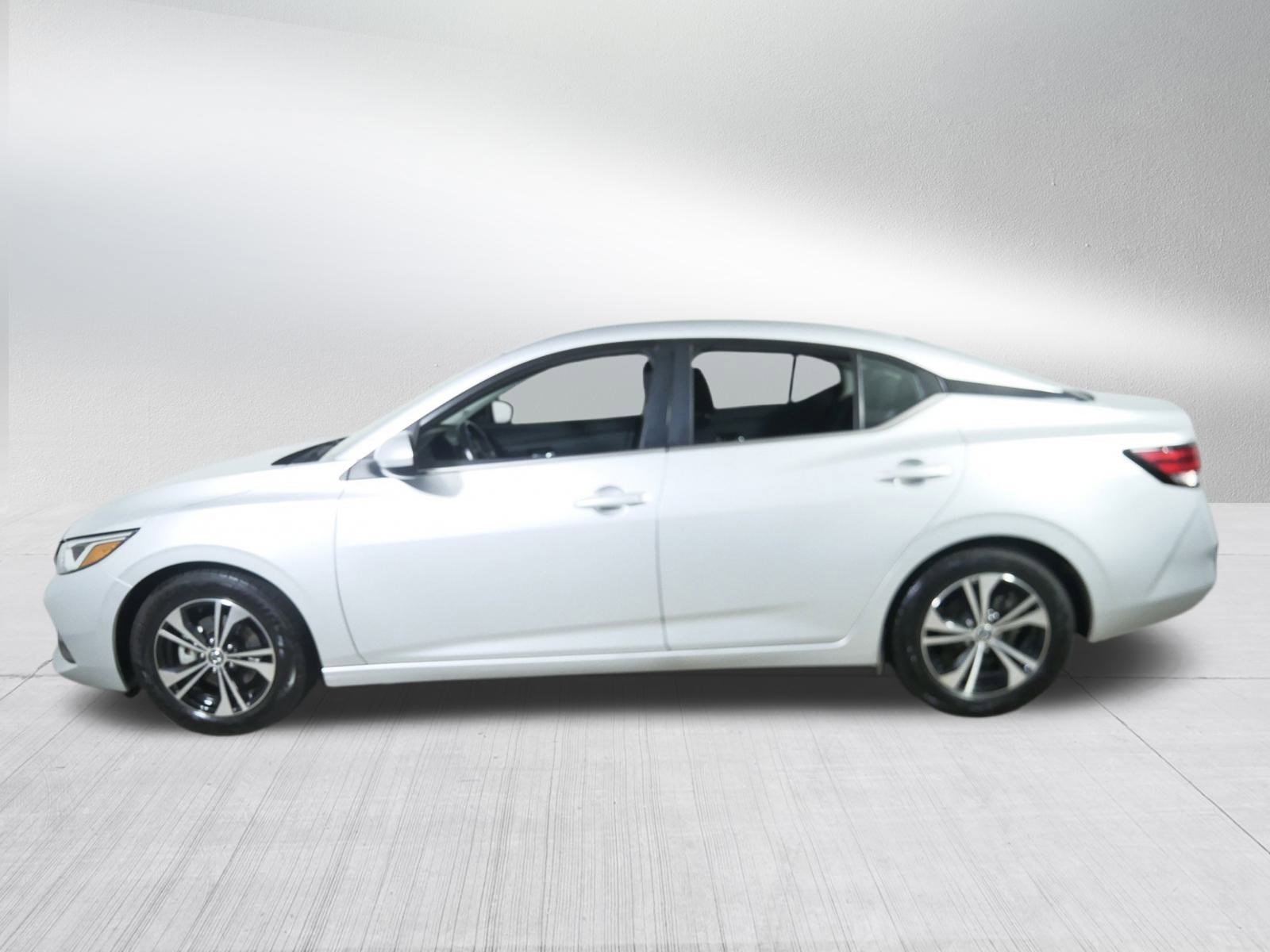 2023 Nissan Sentra SV photo 4