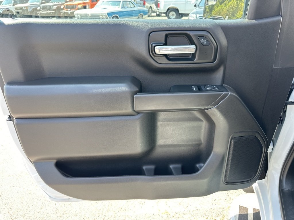2024 Chevrolet Silverado 1500 photo 21