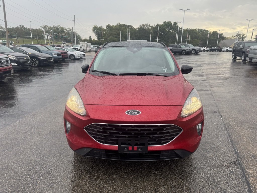 2022 Ford Escape SEL photo 2