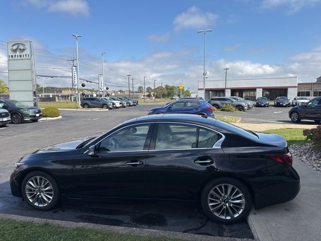2021 Infiniti Q50 3.0t LUXE photo 2