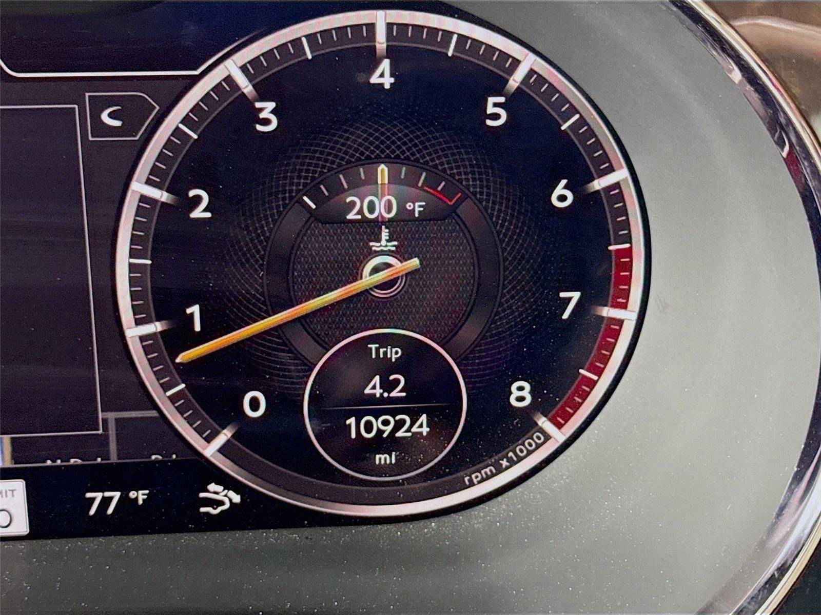 2022 Bentley Continental GT V8 photo 12