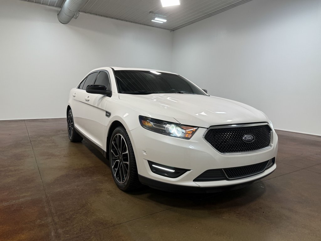 2019 Ford Taurus SHO photo 23