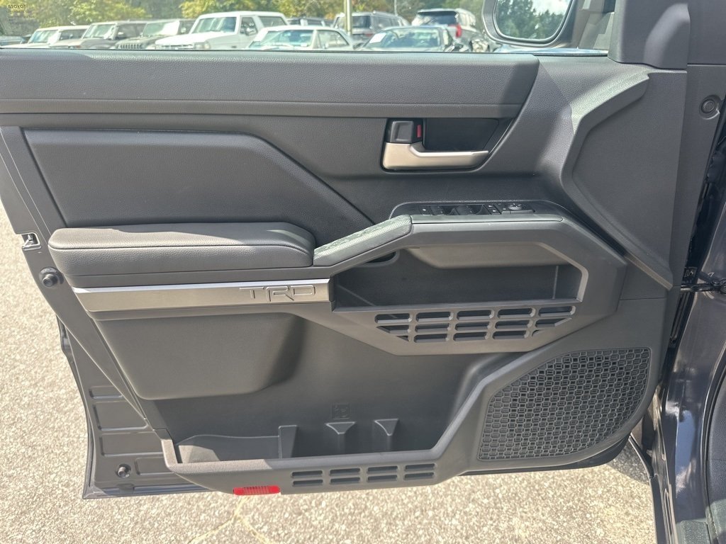 2025 Toyota Tacoma TRD Sport photo 22