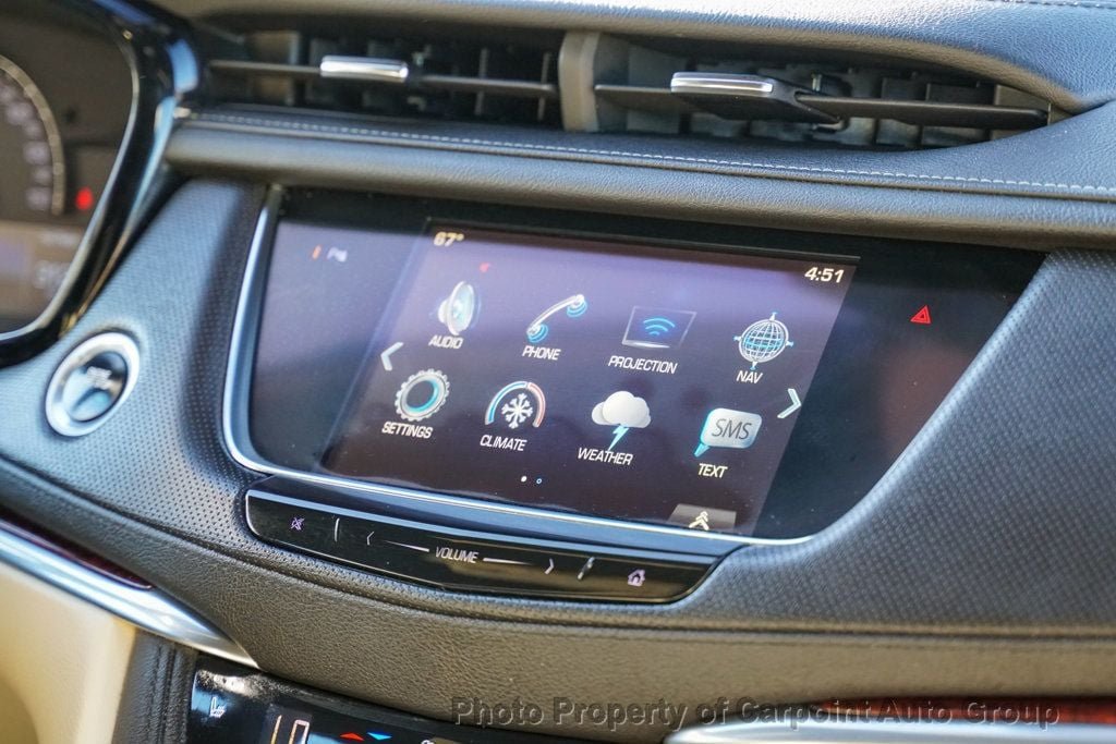 2017 Cadillac XT5 Luxury photo 19
