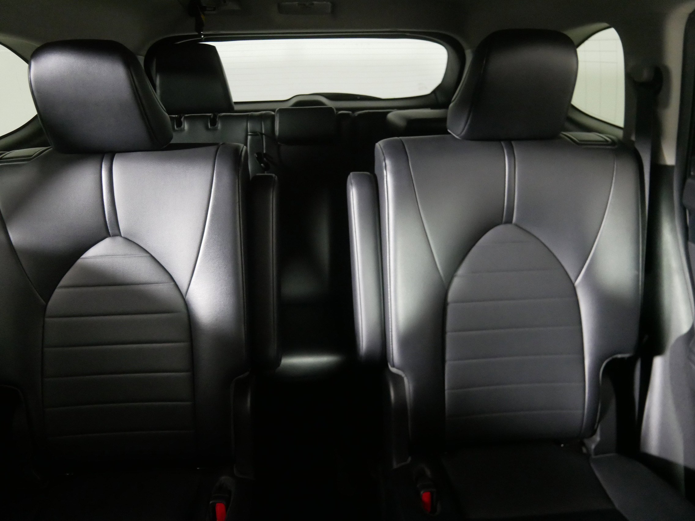 2021 Toyota Highlander XLE photo 13