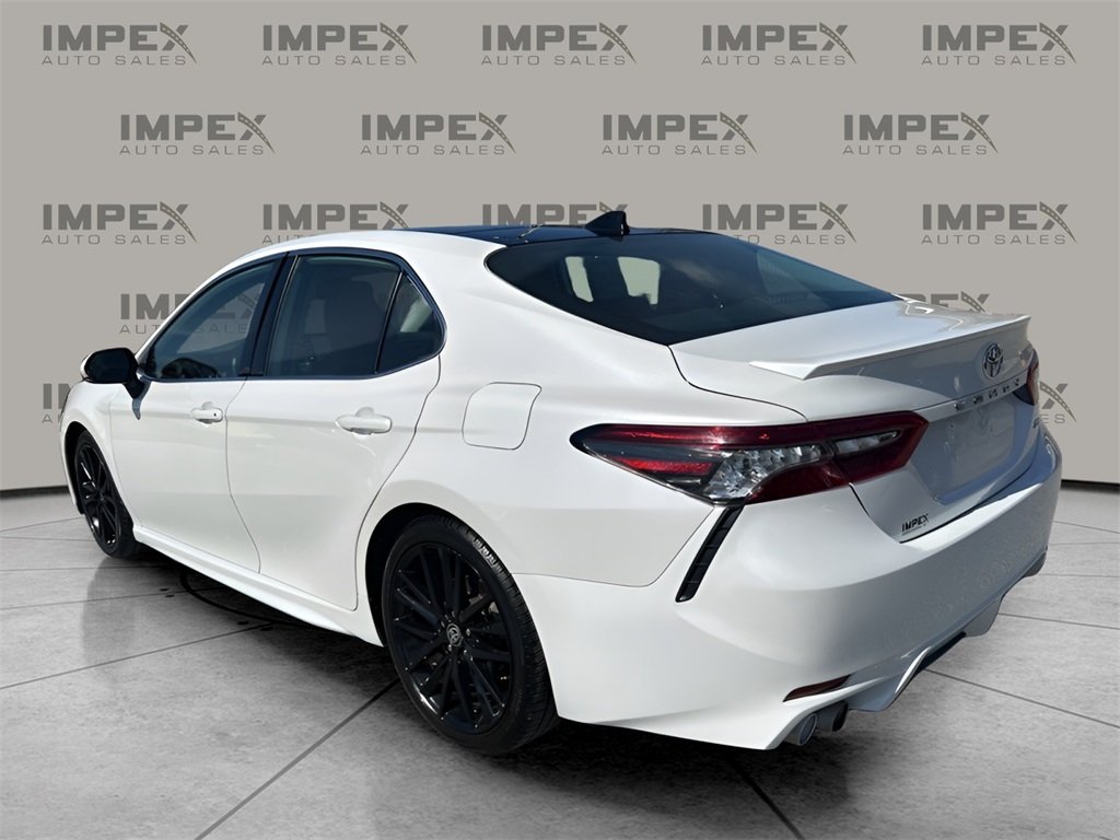 2022 Toyota Camry XSE photo 3