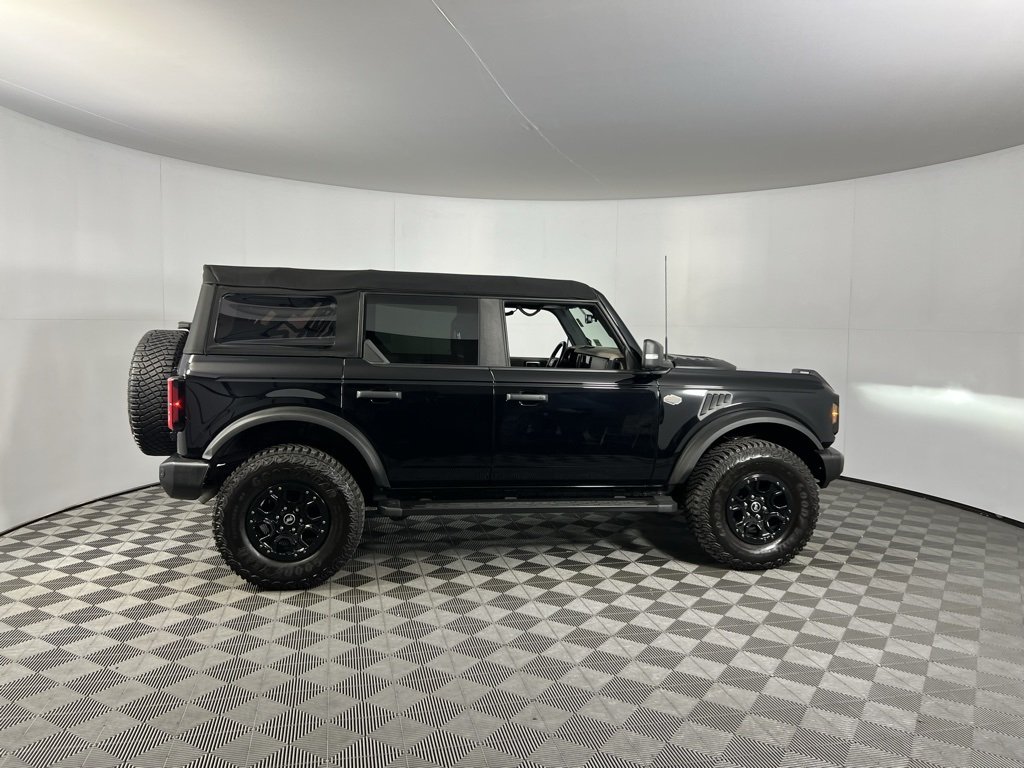 2023 Ford Bronco Wildtrak photo 2