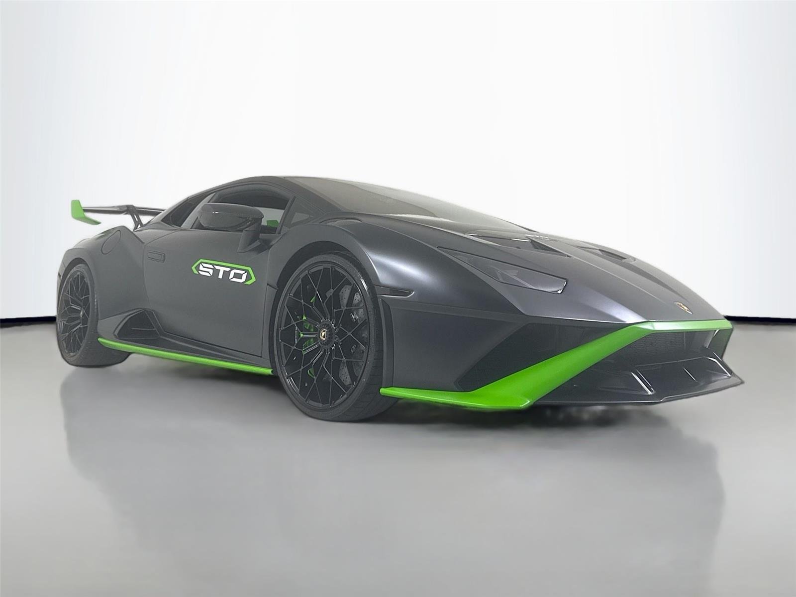 2023 Lamborghini Huracan STO photo 47