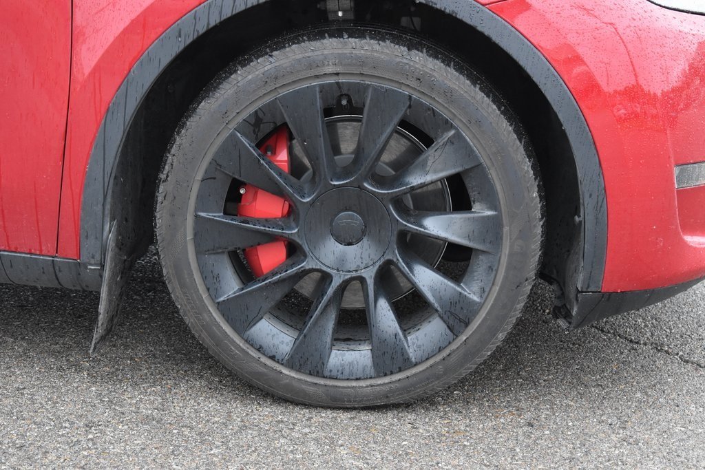 2023 Tesla Model Y Long Range photo 4