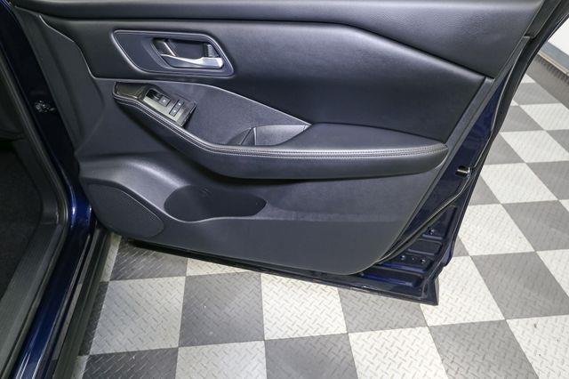 2025 Nissan Rogue SV photo 19