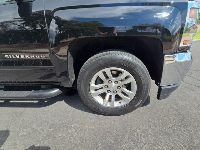 2018 Chevrolet Silverado 1500 LT photo 24