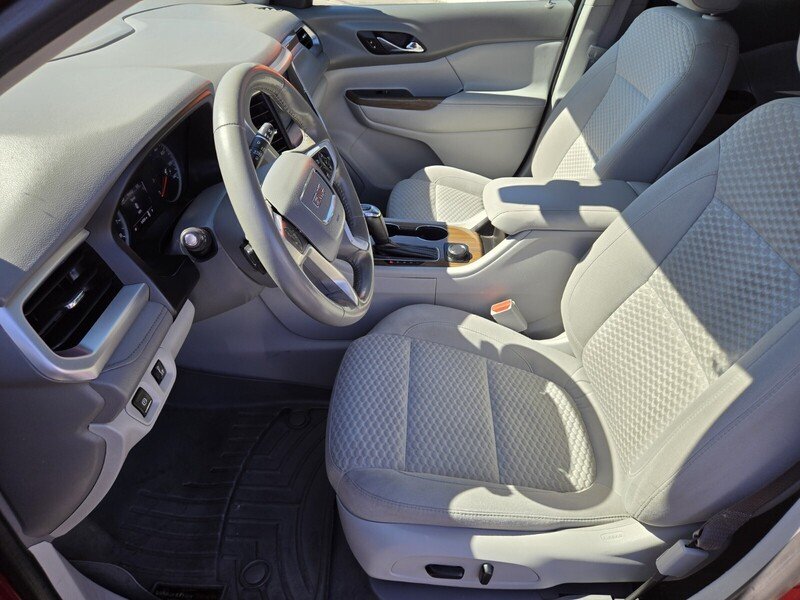 2017 Gmc Acadia SLE photo 7
