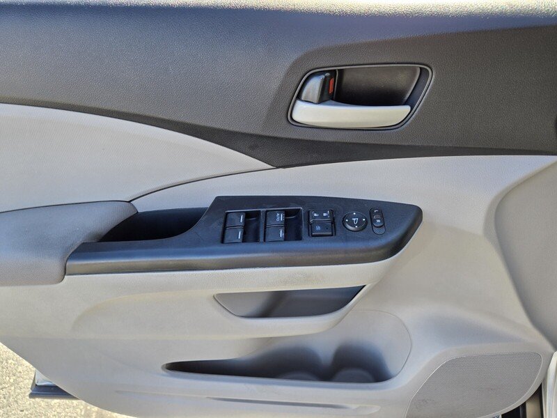 2013 Honda CR-V LX photo 14