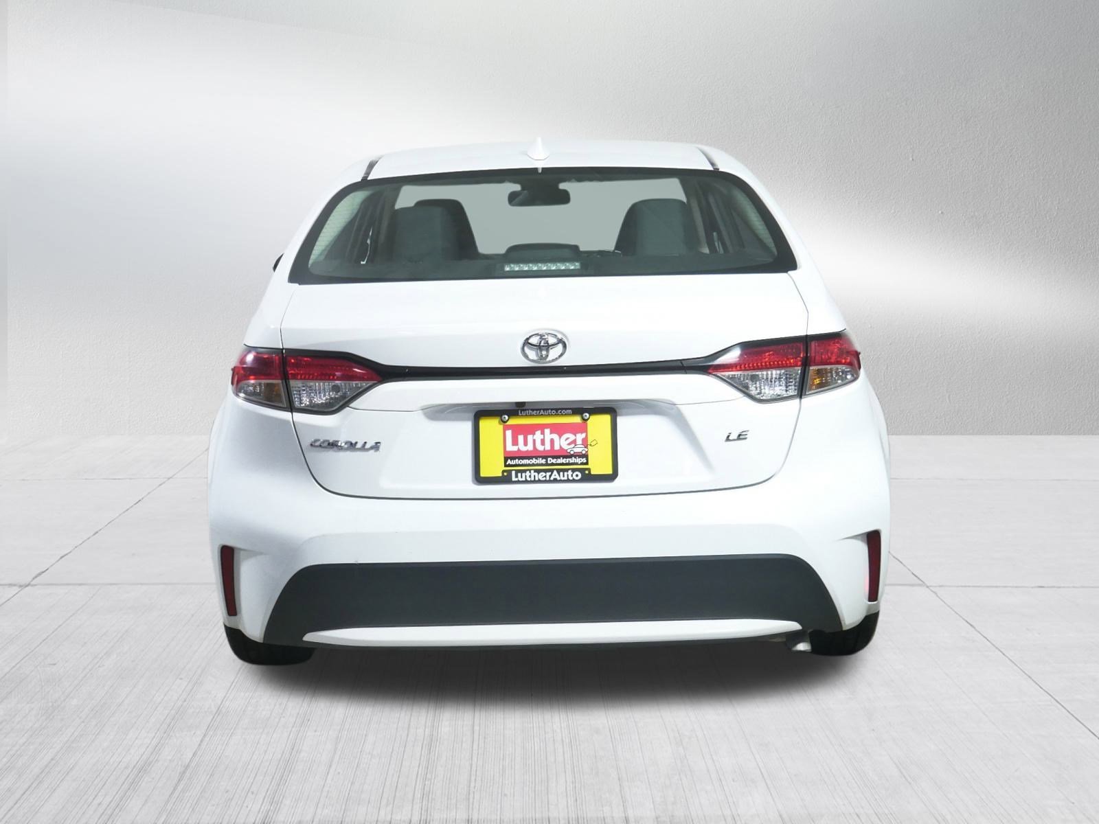 2022 Toyota Corolla LE photo 6