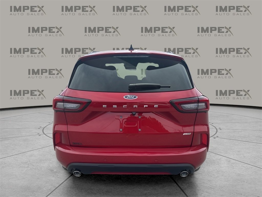 2024 Ford Escape ST-Line photo 4