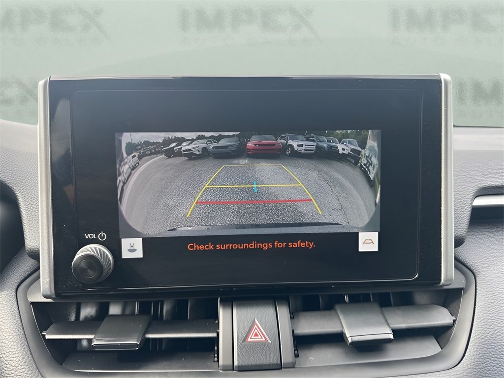 2025 Toyota RAV4 LE photo 18