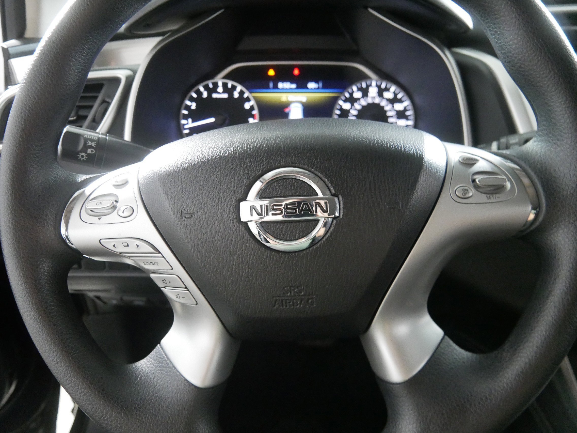 2017 Nissan Murano S photo 24
