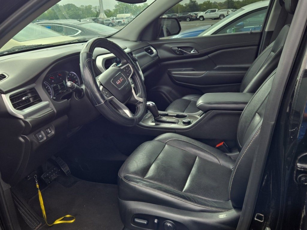 2019 Gmc Acadia SLT photo 2