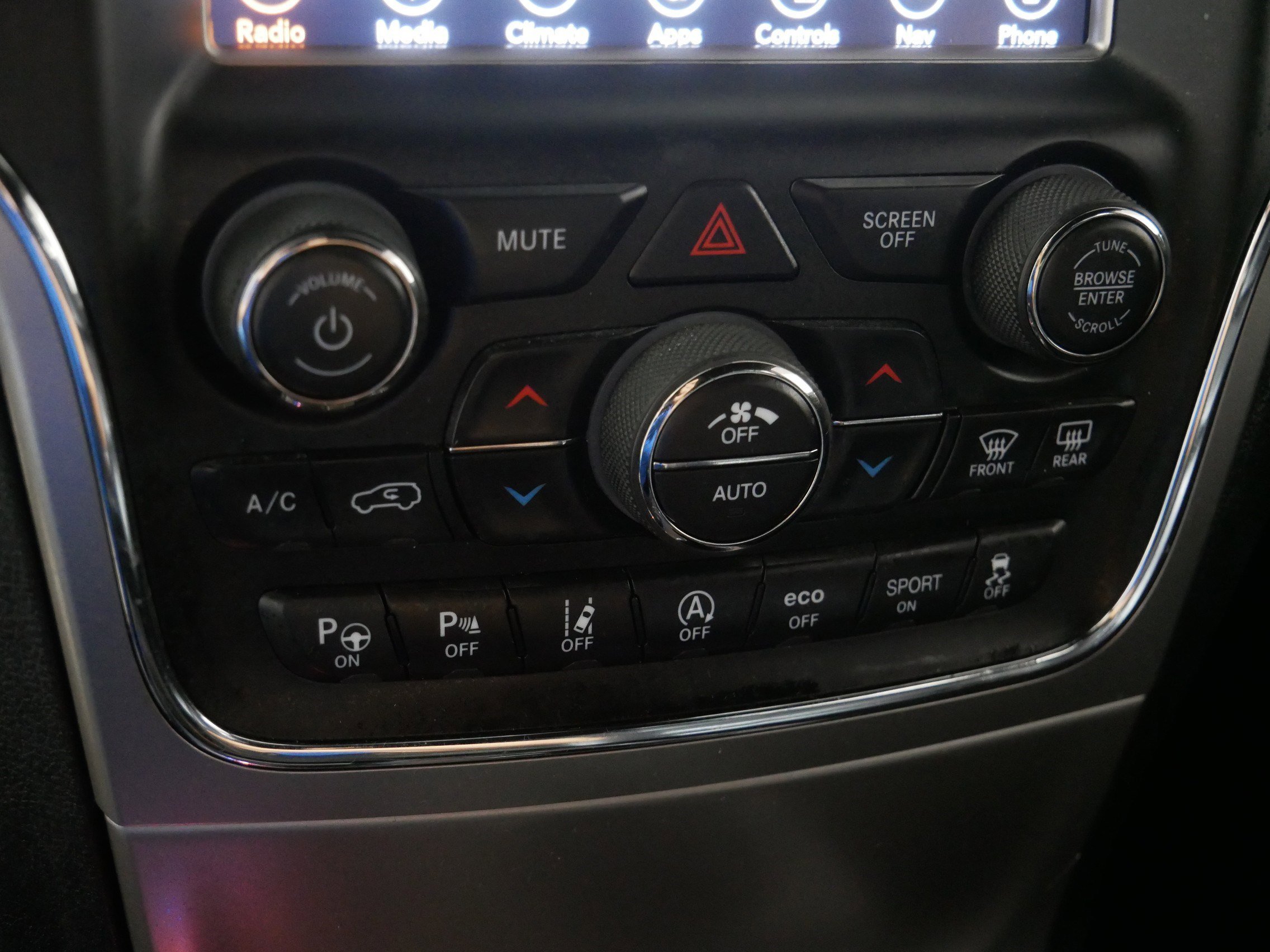 2018 Jeep Grand Cherokee Limited photo 22