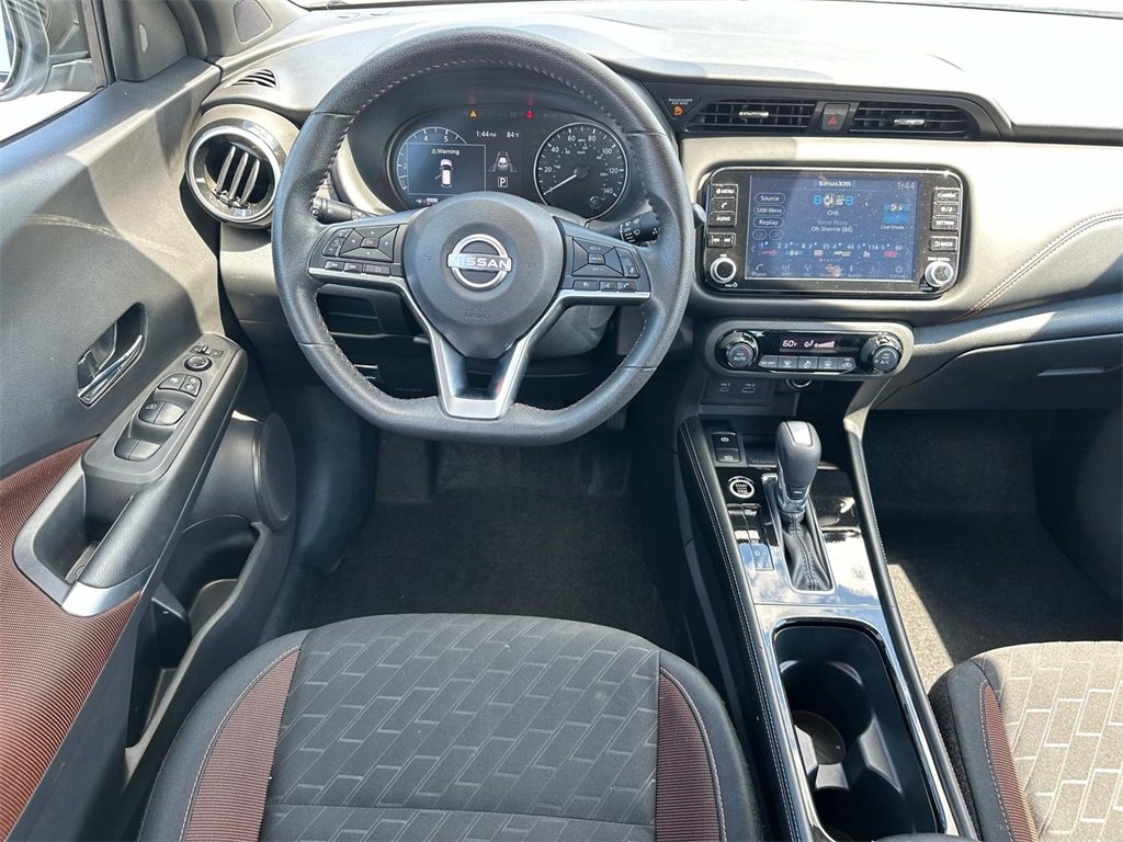 2024 Nissan Kicks SR photo 17