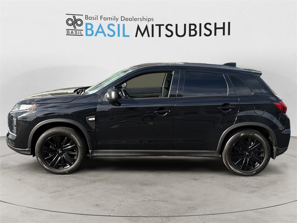 2024 Mitsubishi Outlander Sport LE photo 2