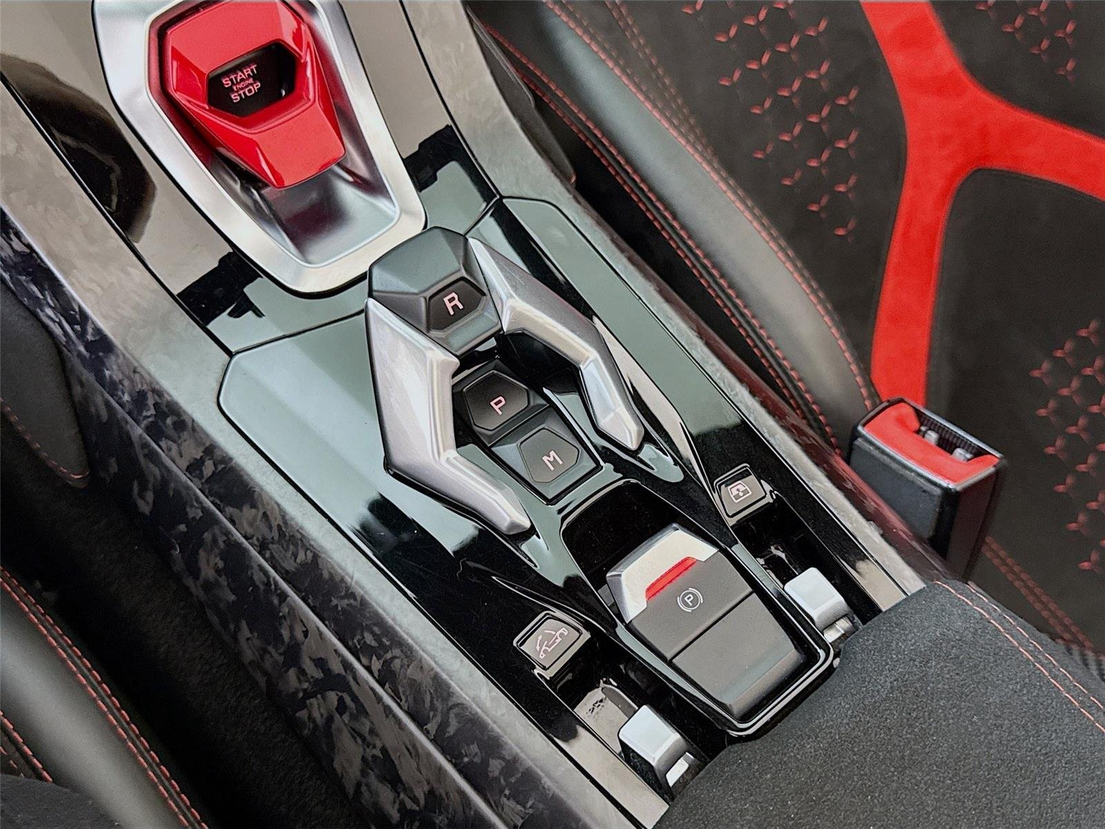 2019 Lamborghini Huracan Spyder Performante photo 18