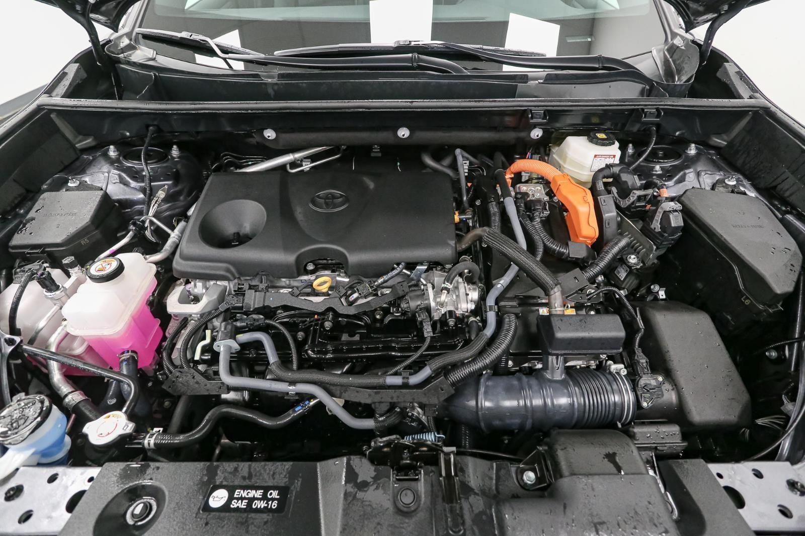 2022 Toyota RAV4 Hybrid SE photo 11