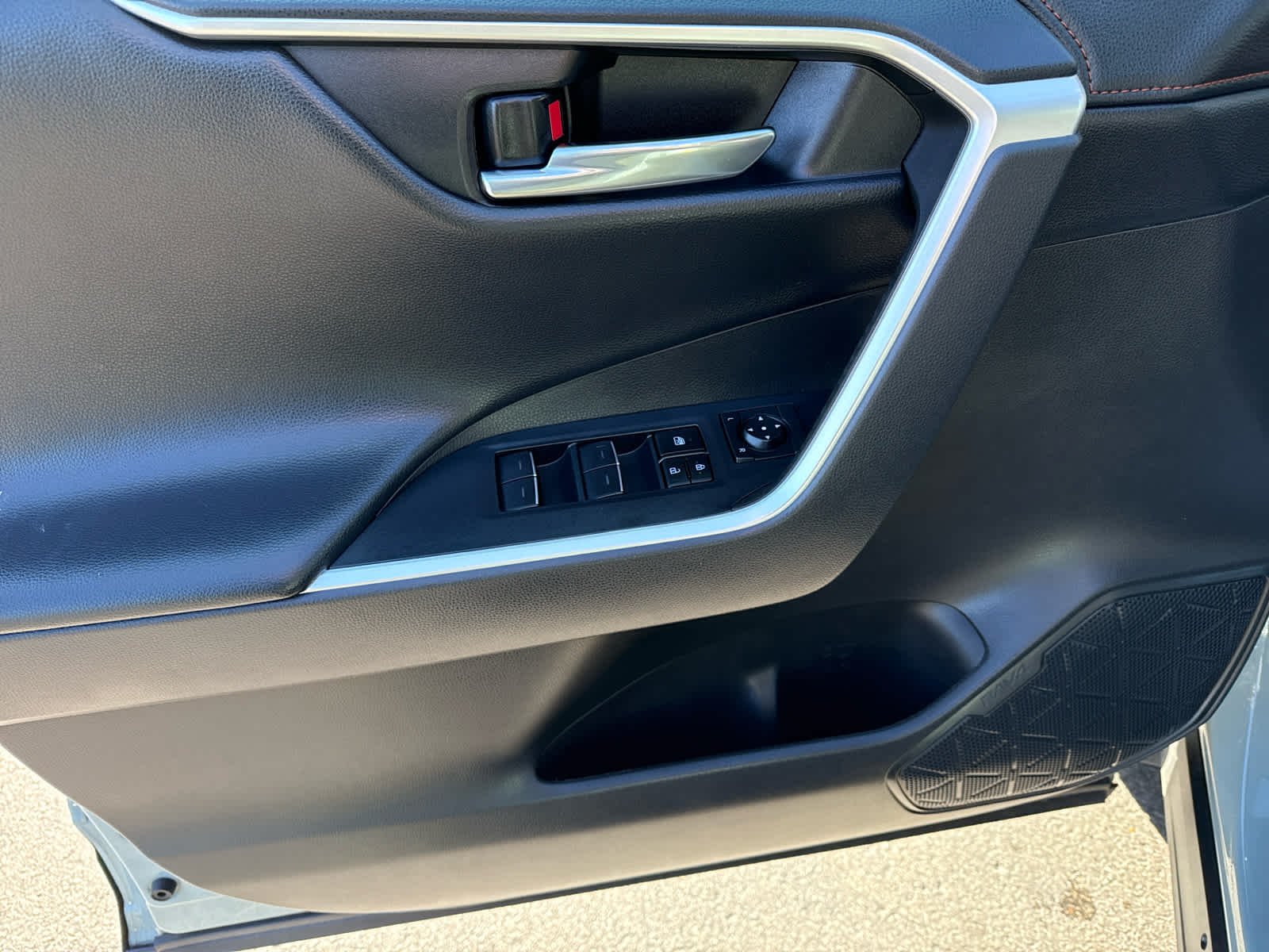 2023 Toyota RAV4 Adventure photo 7