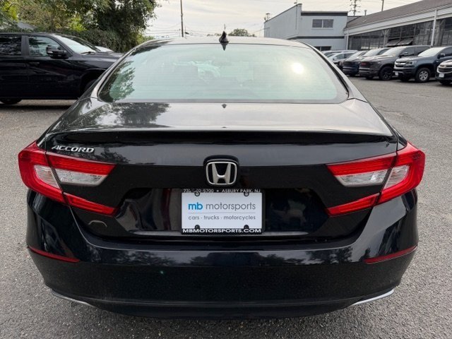2019 Honda Accord LX photo 3