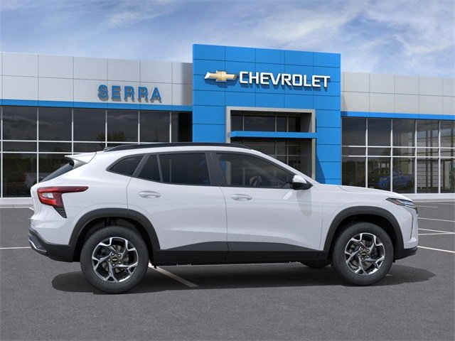 2026 Chevrolet Trax LT photo 3