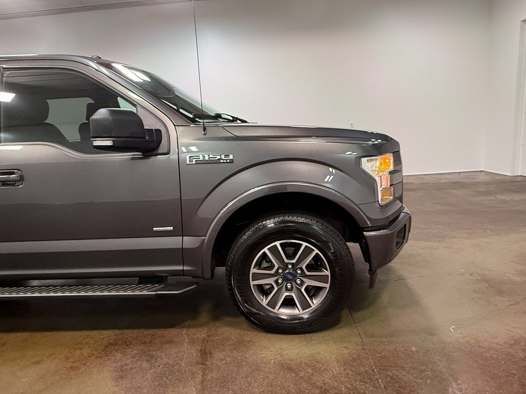 2017 Ford F-150 XLT photo 27