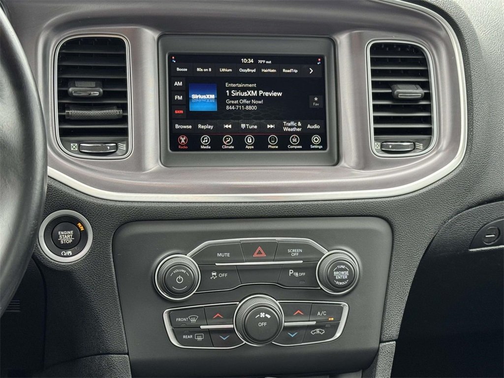 2019 Dodge Charger SXT photo 18