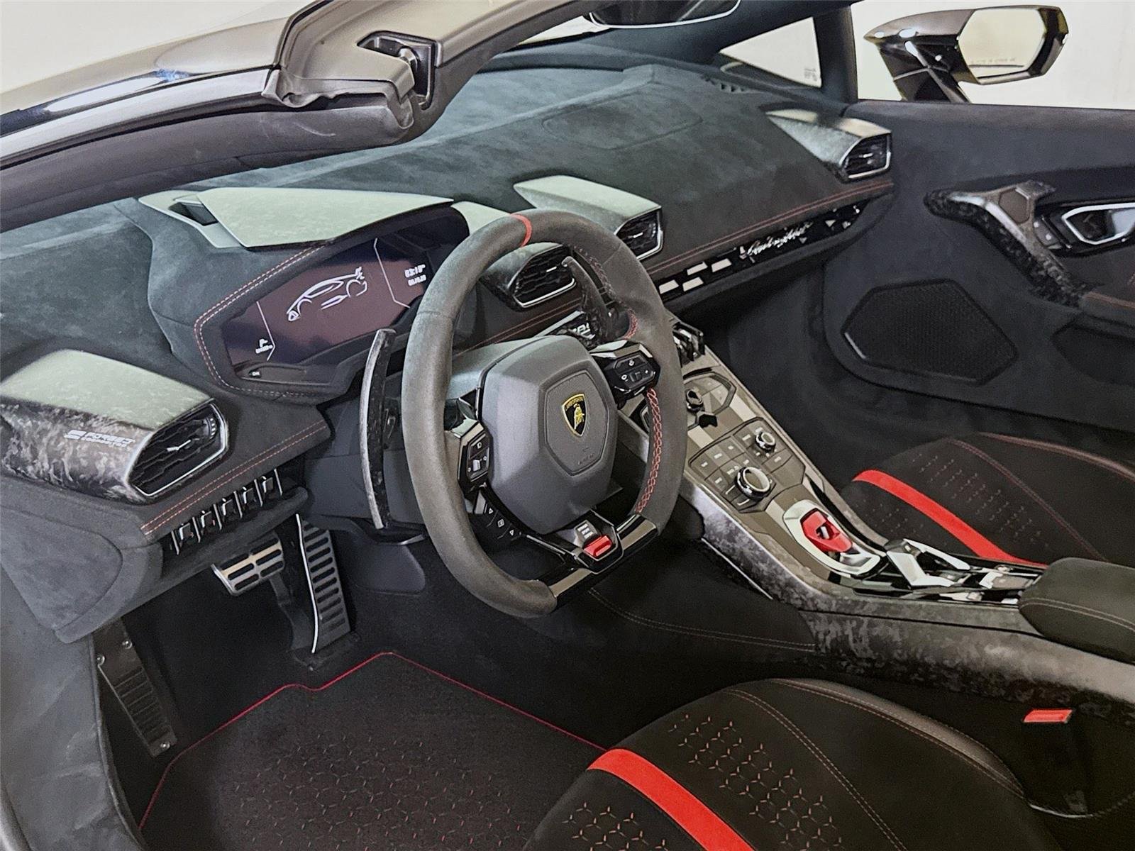 2019 Lamborghini Huracan Spyder Performante photo 12