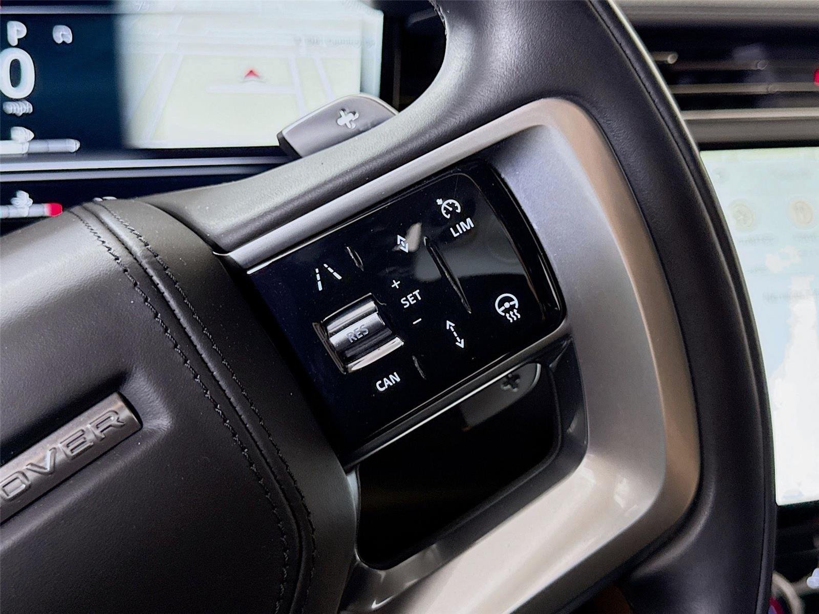 2023 Land Rover Range Rover SV photo 17
