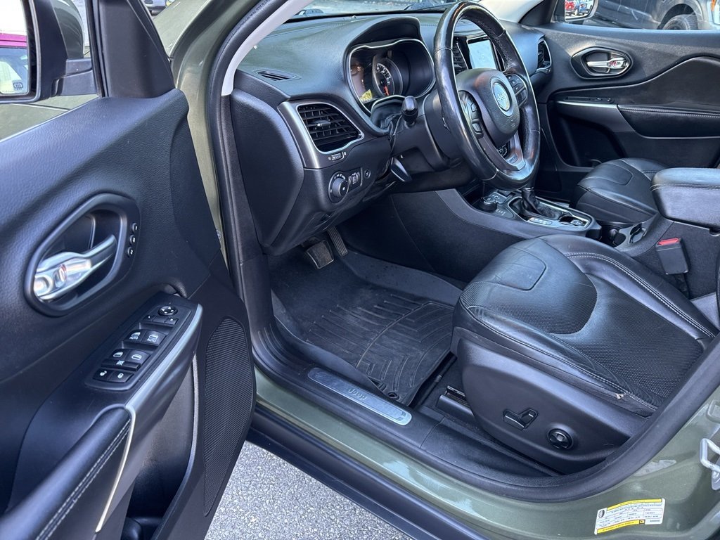 2019 Jeep Cherokee Limited photo 11
