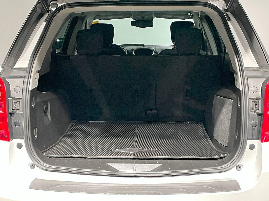 2017 Chevrolet Equinox LT photo 4
