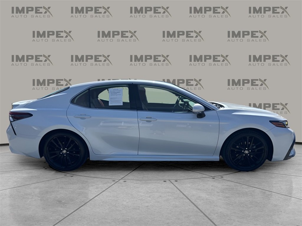 2022 Toyota Camry XSE photo 6