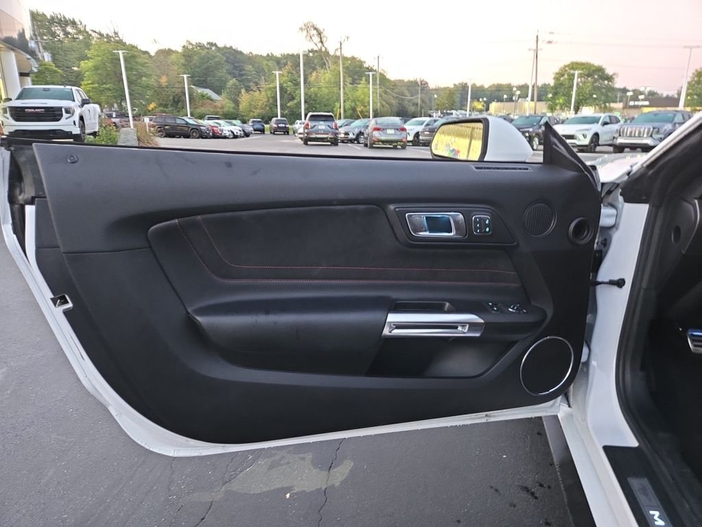 2022 Ford Mustang GT Premium photo 11