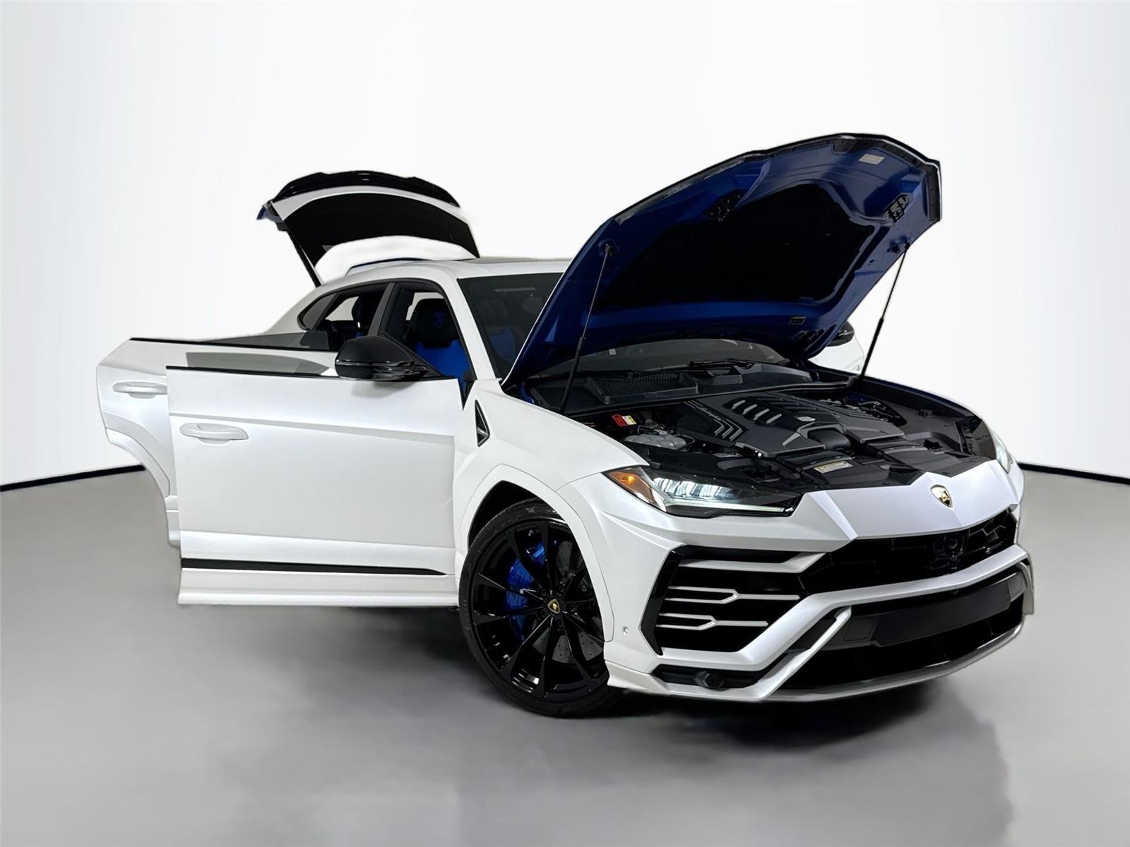 2021 Lamborghini Urus photo 40