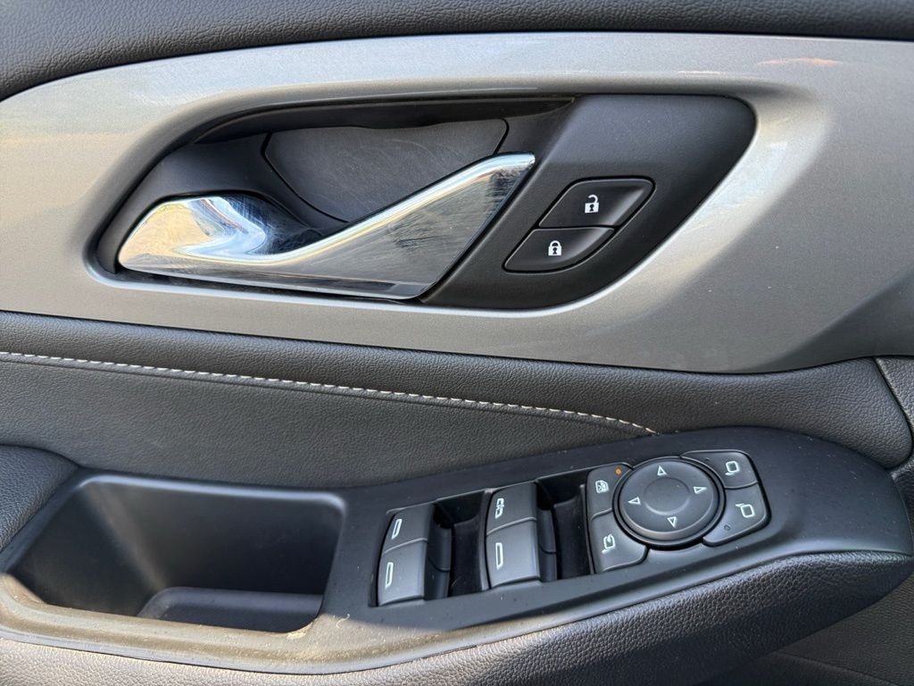 2023 Chevrolet Traverse Leather photo 7